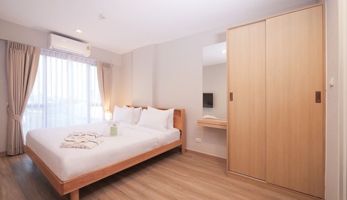 Minimal 2 Bedroom Family Executive Suite