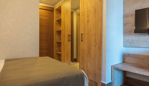 Habitación estándar con 1 cama doble o 2 individuales