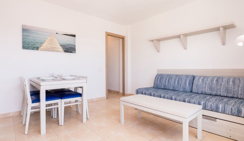 Apartamento, 2 habitaciones, balcón