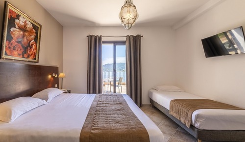 Chambre Triple Supérieure Vue Mer