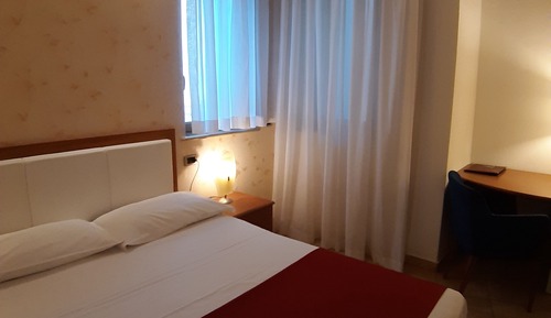 Habitación clásica con 1 cama doble o 2 individuales