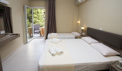 Habitación triple estándar