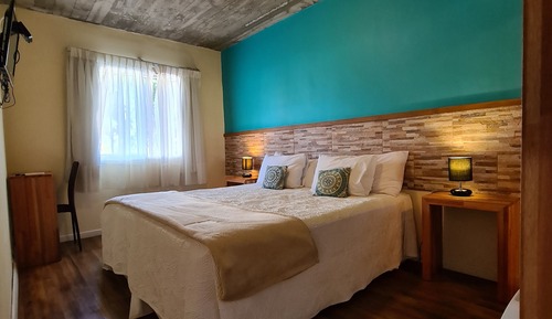 Habitación estándar con 1 cama doble o 2 individuales