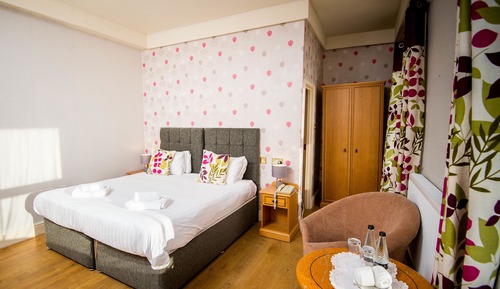 Habitación estándar con 1 cama doble o 2 individuales, 1 habitación