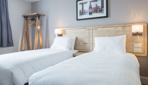 Habitación con 2 camas individuales