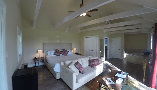 Casa de campo de luna de miel, 1 cama de matrimonio grande con sofá cama, vistas al lago