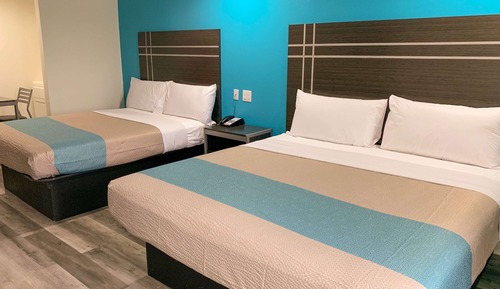 Habitación estándar, 2 camas de matrimonio, accesible para personas con discapacidad, no fumadores