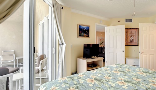 Apartamento, varias camas, balcón, vistas al mar (Oceania Beach Club 807)