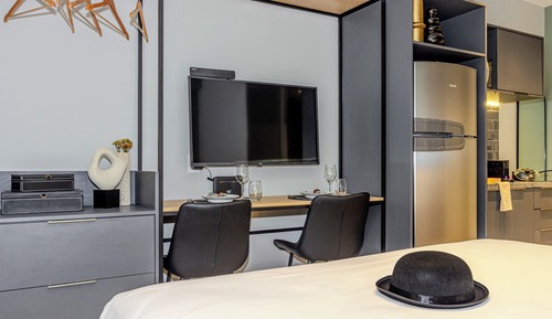 Studio Casal com Varanda R