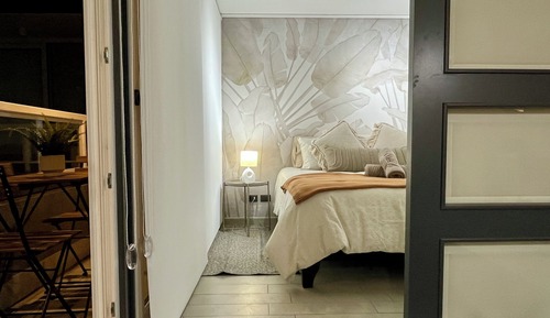 Luxury Apartment, Balcony