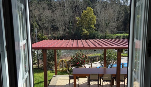 Villa tradicional, 5 habitaciones, cocina, vistas al río