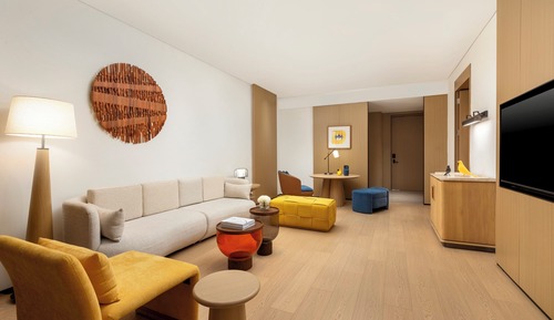 Suite, 1 habitación, balcón (Furnished Balcony)