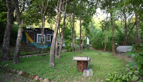 Habitación Deluxe con 1 cama doble o 2 individuales, balcón, vistas a la colina