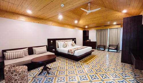 Prakruti (Cozy Deluxe Room)