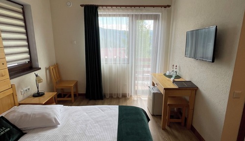 Habitación Deluxe doble, balcón, vistas a la montaña