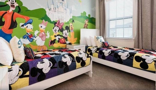 House (Multiple Bedrooms)