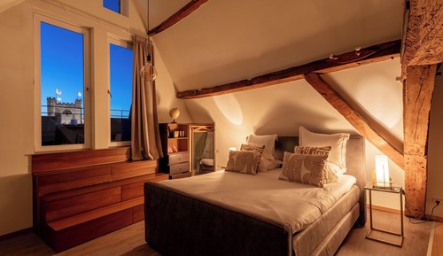 Deluxe Suite
