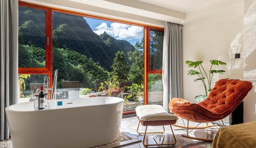 Habitación triple clásica, vistas a la montaña