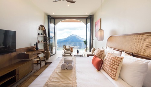 Deluxe Double Room, Balcony, Mountain View