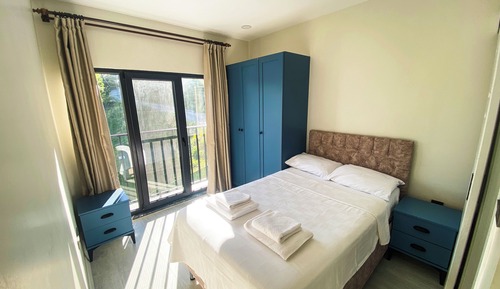 Comfort Villa, Balcony, City View