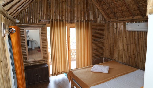 Habitación familiar, balcón, vistas al jardín