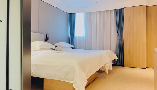 Habitación familiar con 2 camas individuales