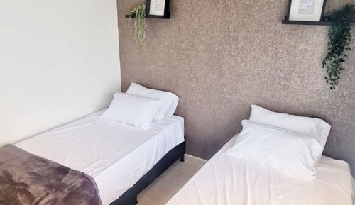 Apartamento, balcón, vistas a la ciudad