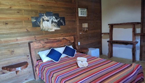 Casa familiar, balcón, vistas al jardín