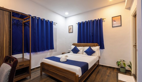 Deluxe Double Room, City View