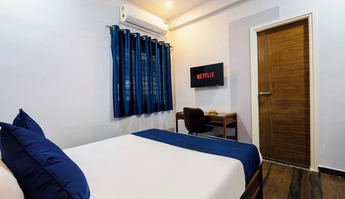 Superior Studio, City View