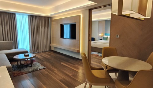Hazel Suite