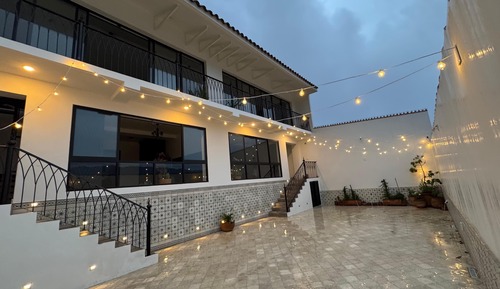 Luxury Apartment, Balcony, Mountain View