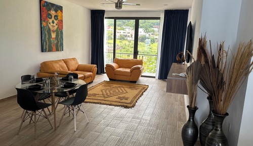 Apartamento familiar, 2 habitaciones, vistas a la colina