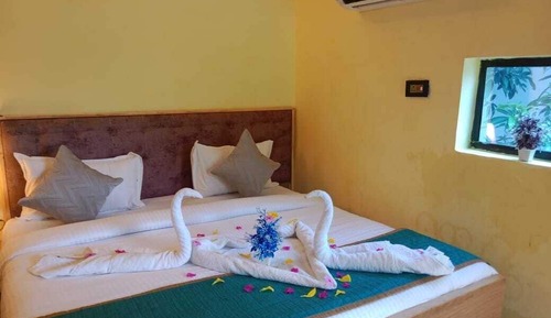 Deluxe Double Room, Patio, Garden View