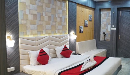 Deluxe Double Room, City View