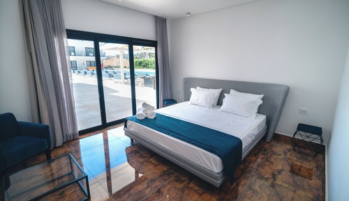 Habitación junior, vistas a la piscina