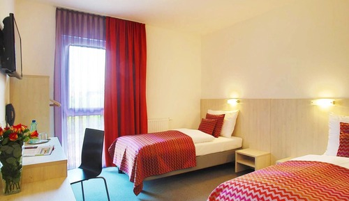 Habitación Confort con 2 camas individuales, vistas a la montaña