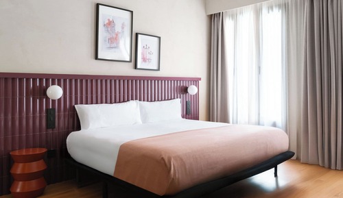 Estudio Confort, 1 cama doble con sofá cama