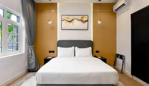 Habitación junior, balcón, vistas a la ciudad