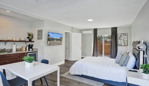 Estudio clásico (Pelican 2 with 1Studio& Private Patio)