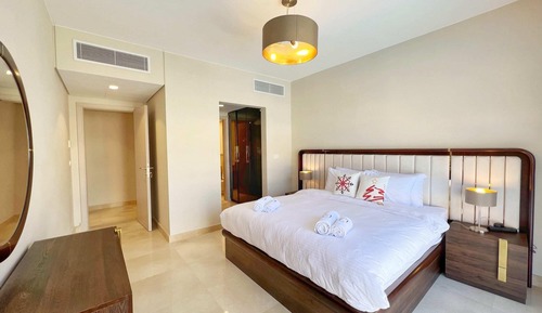 Homestyle 3BR Penthouse | Pool & Beach View (M7-2A-21)