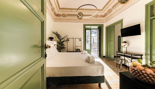 Junior Suite, Balcony, City View