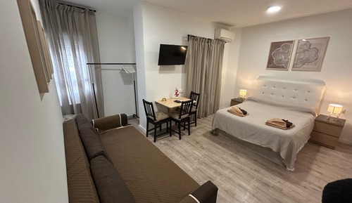 Habitación cuádruple, baño compartido