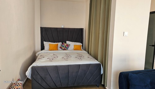 Deluxe Duplex, Park View