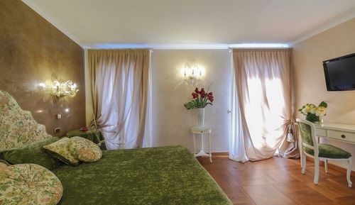 Habitación estándar con 1 cama doble o 2 individuales