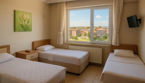 Habitación cuádruple clásica, balcón