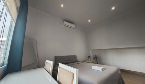 Suite estudio Deluxe, 1 cama de matrimonio, cocina básica, vistas a la ciudad
