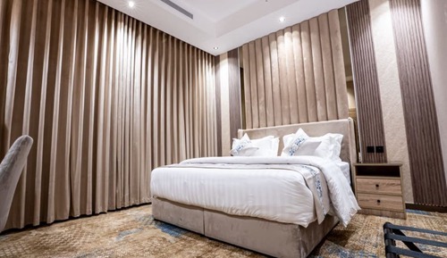 Apartamento ejecutivo, 2 habitaciones, Servicio de limpieza, vistas a la ciudad