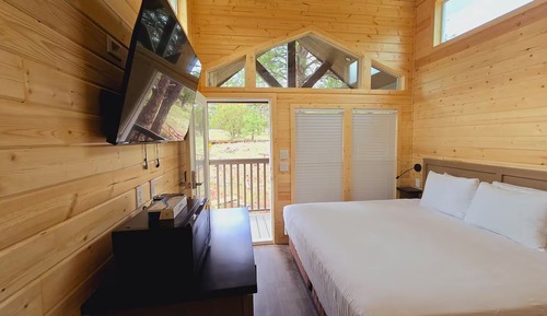 Cabaña Deluxe, 1 cama de matrimonio grande, patio, vistas a la montaña