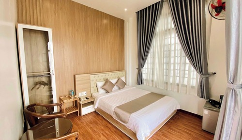 Habitación con 1 cama doble o 2 individuales, balcón